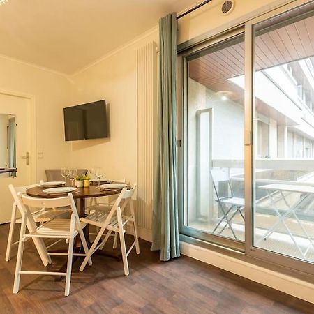 Appartement Proche Champs Elysees Parigi Esterno foto