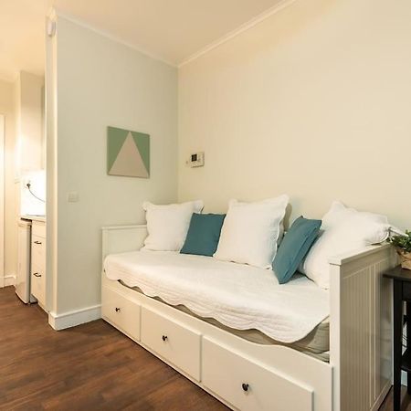 Appartement Proche Champs Elysees Parigi Esterno foto