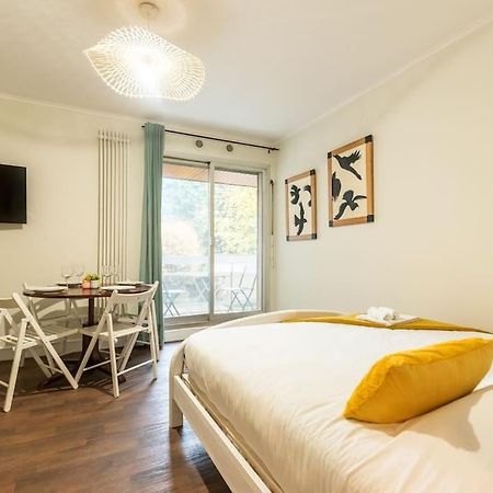 Appartement Proche Champs Elysees Parigi Esterno foto