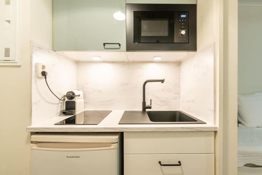 Appartement Proche Champs Elysees Parigi Esterno foto
